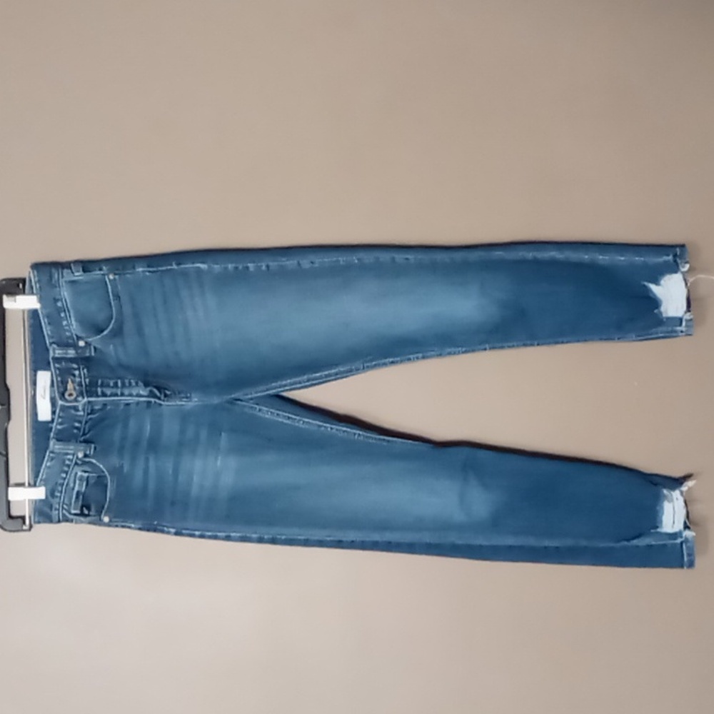 Kancan Skinny Leg Jeans w Front Distressing Size 3/25